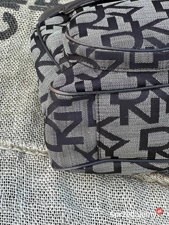 Torebka DKNY kuferek do ręki stan idealny 100 10cm
