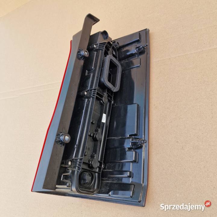 VW CRAFTER MAN TGE LAMPA TYŁ LEWA ORYGINAŁ Bieleń