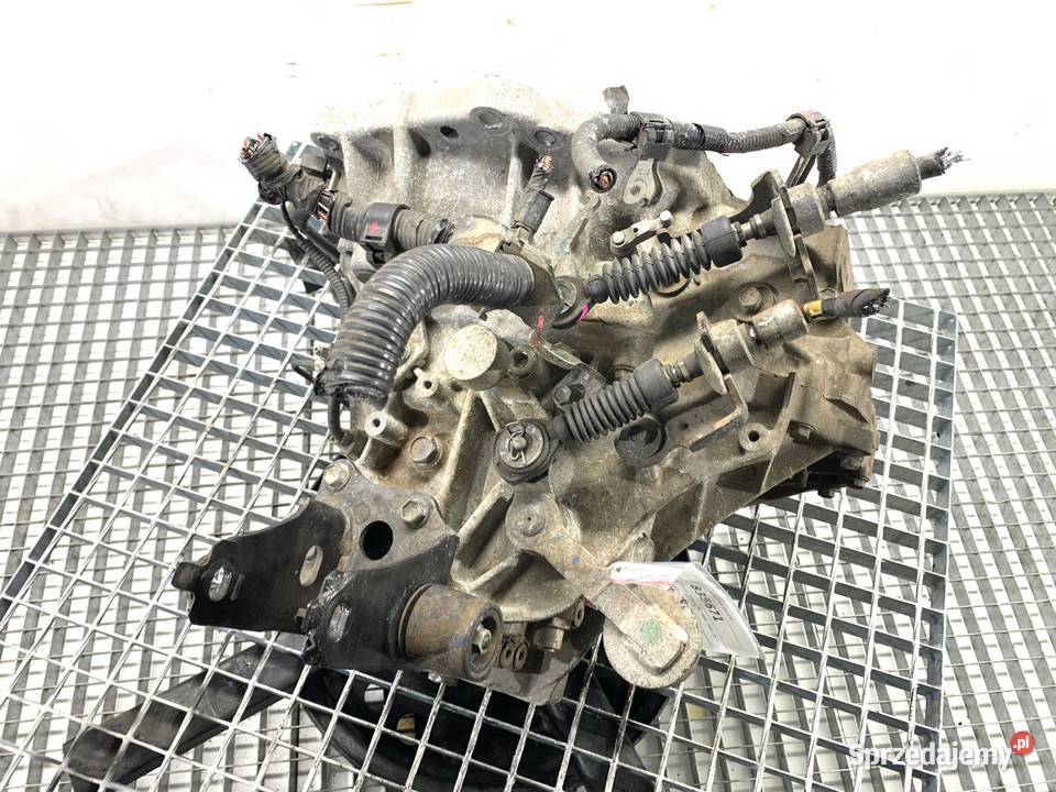 SKRZYNIA BIEGÓW TOYOTA YARIS II 13 100 0514