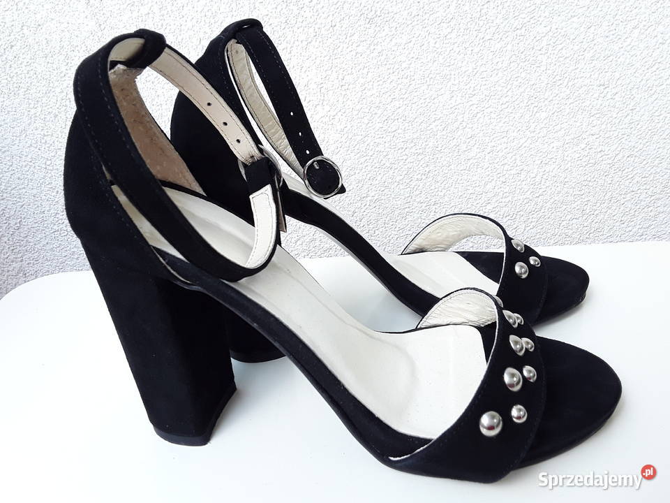 Zamszowe sandałki na obcasie r39 inna Warszawa sprzedam