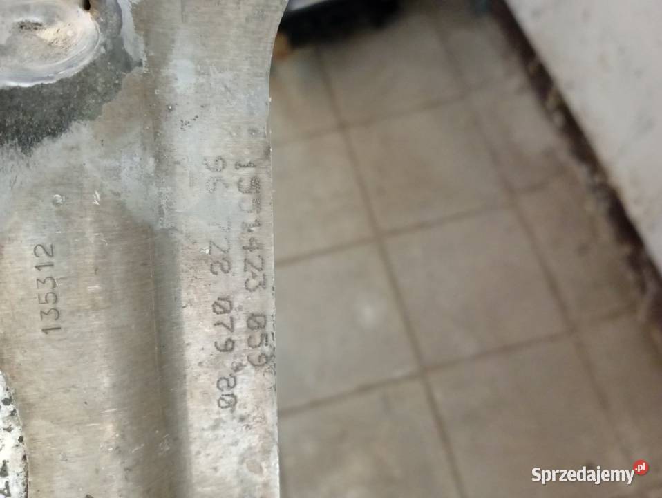 Belka zderzaka przód wzmocnienie Peugeot 208 I sprzedam