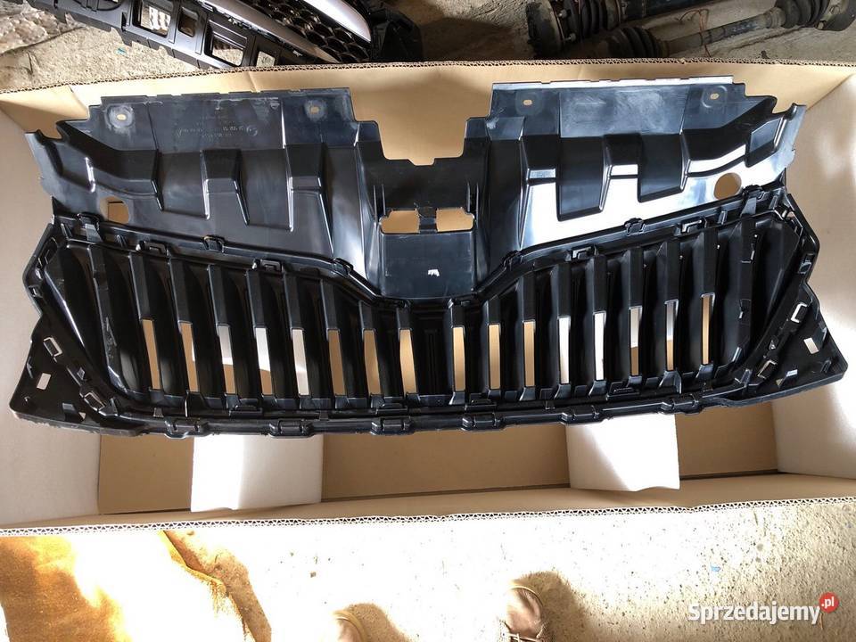 SKODA FABIA 3 LIFT 6V0853653C GRILL ATRAPA Kozy