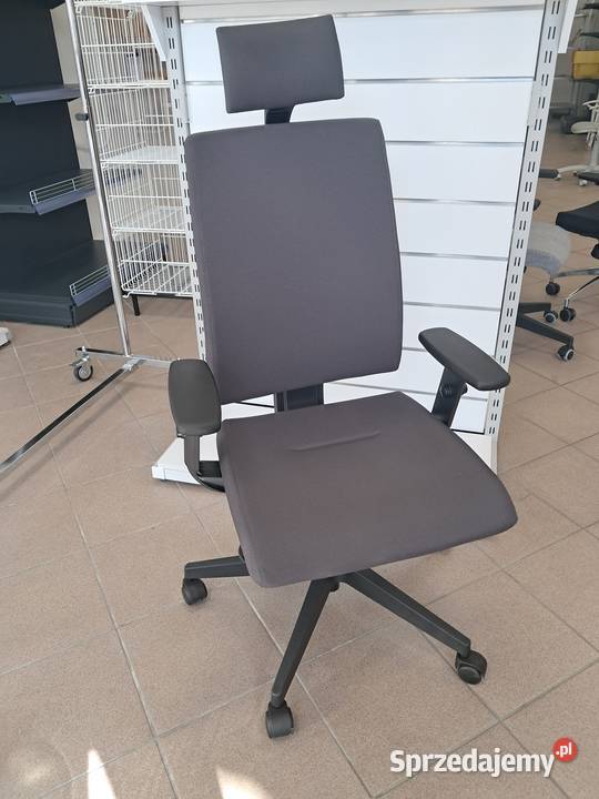 Fotel INTRATA Tarnów