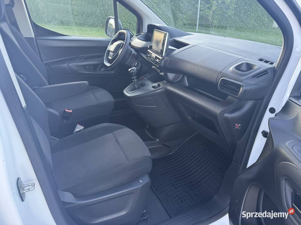 Peugeot Partner LONG wersja PREMIUM salon FV23 Gniezno sprzedam