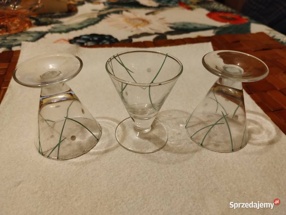 PRL kieliszki nalewka emalia cieniutki szkło 3 łódzkie Kutno