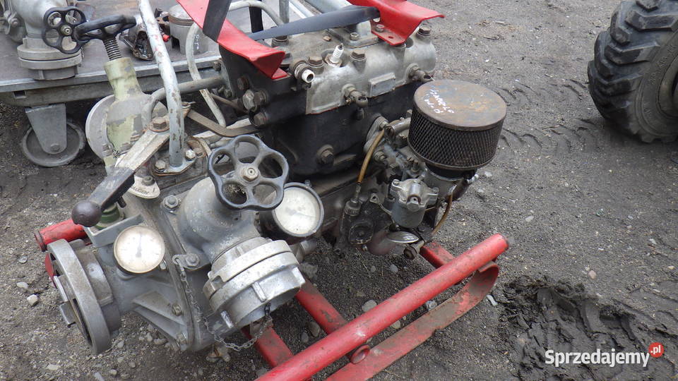 Pompa Strazakcka Spalinowa Niemiecka 2 sztuki podkarpackie Dębica sprzedam