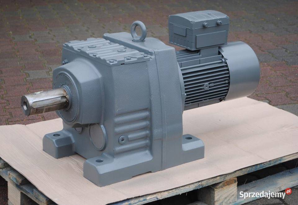 Motoreduktor dwubiegowy 1833kw 4910obr z Kargowa