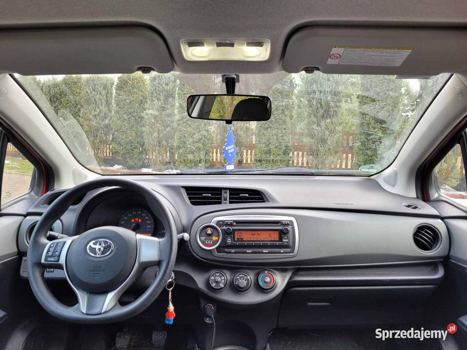 Toyota Yaris 10 69 Ogrodzieniec