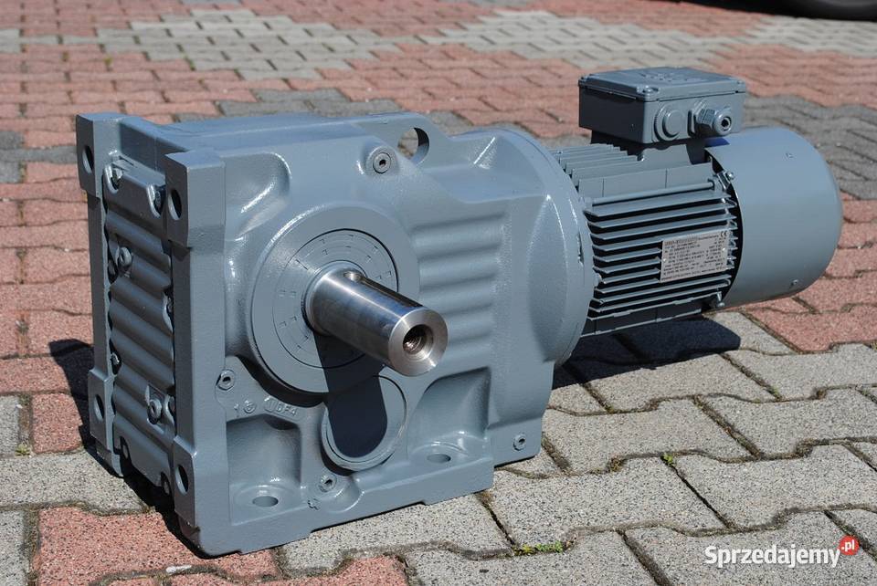 Motoreduktor kątowy 22kw 14obrmin z hamulcem Kargowa