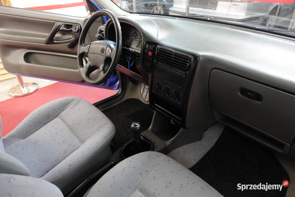 VW Polo 2 właściciel 95 Pełen Serwis Idealny Rok produkcji 1998 Zgierz