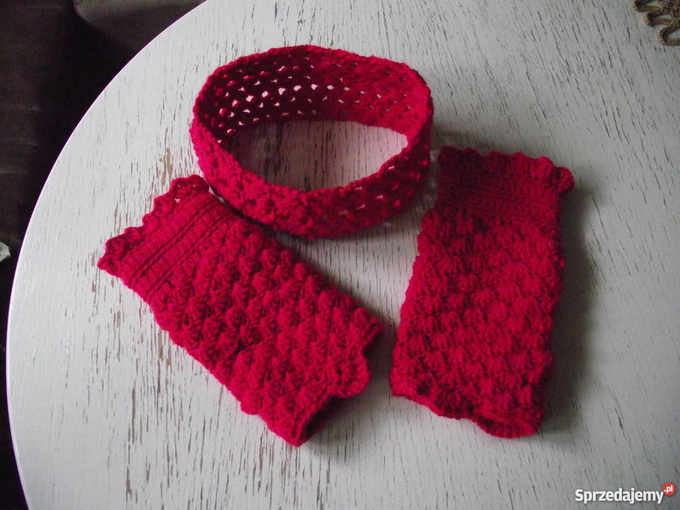 MALINOWY KOMPLET OTULACZY MITENKI I PRZPASKA sprzedam