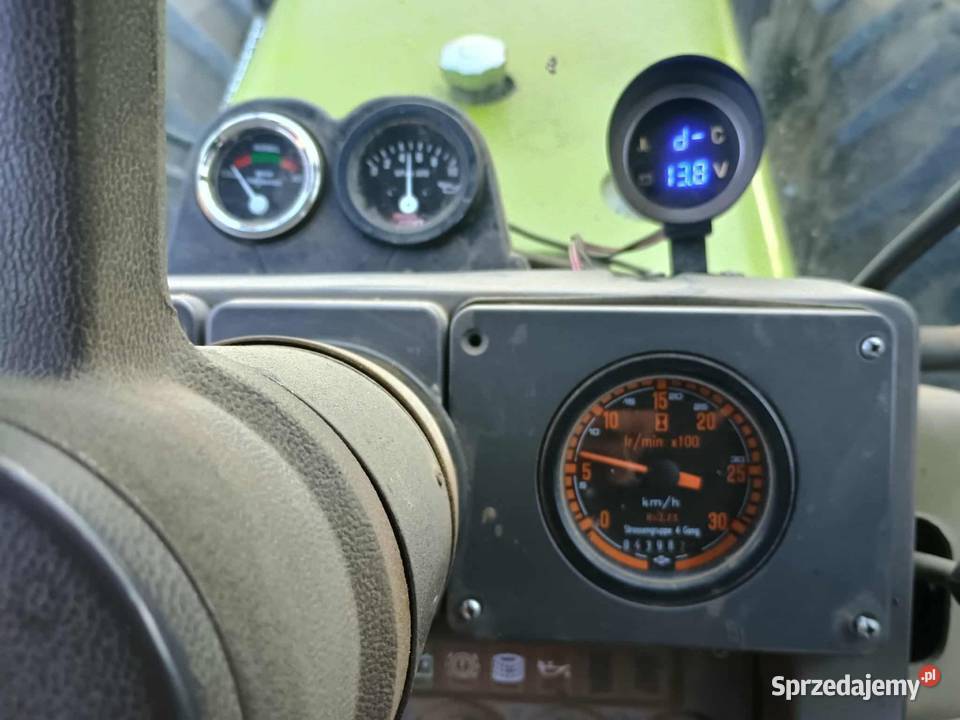 Ciągnik rolniczy Renault 11314 gospodarza Napęd 4x4 Bystre