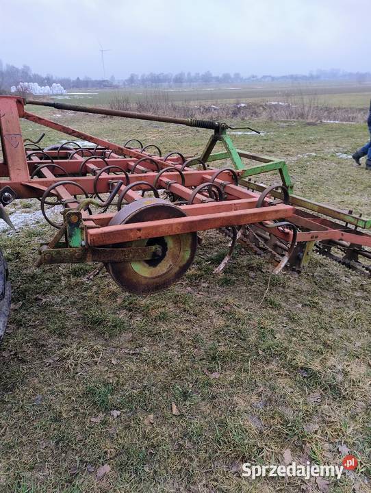 Agregat uprawowy Awemak na łożyskach nieuszkodzony