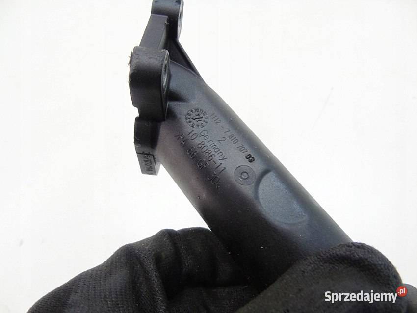 Króciec wody 16 D4D D Verso Auris Avensis Mini