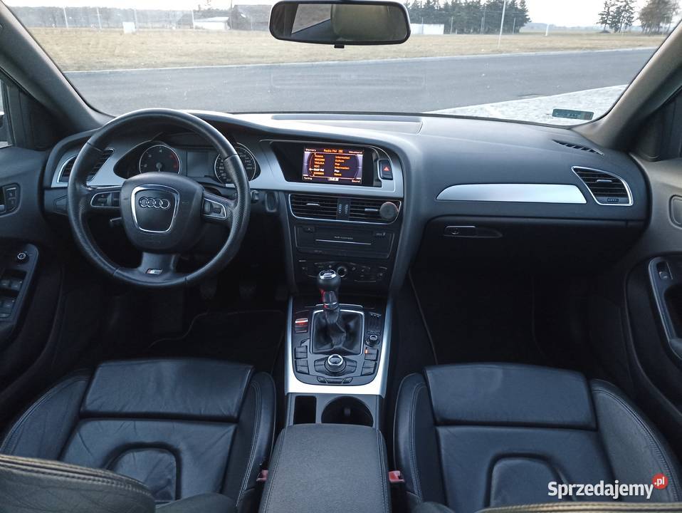 Audi A4 B8 kombi 20 TDI 143 2009r SLine stan nieuszkodzony
