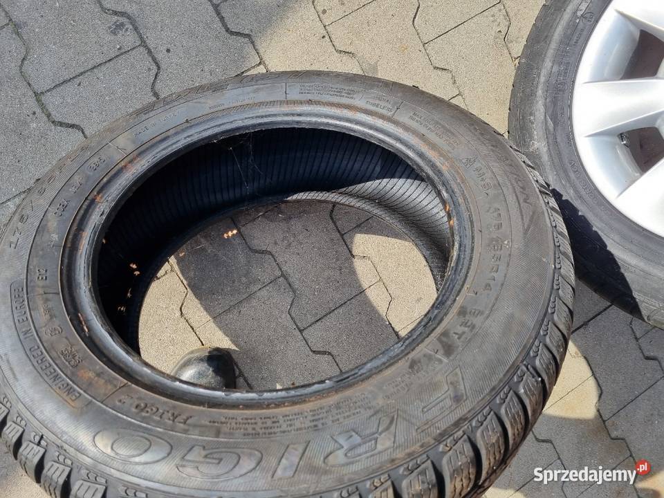 Pojedyńcza Opona Zimowa Dębica Frigo 2 175 65 65 Samochodowe Skawina