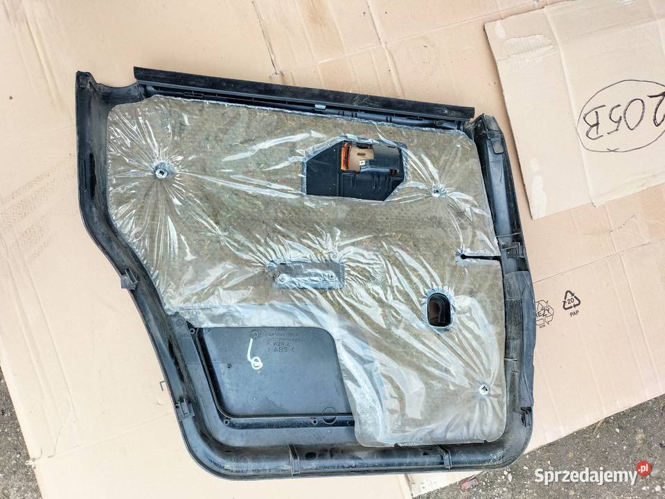 AUDI 80B3 80B4 BOCZEK DRZWI PRAWY TYŁ Kamień-Kolonia sprzedam