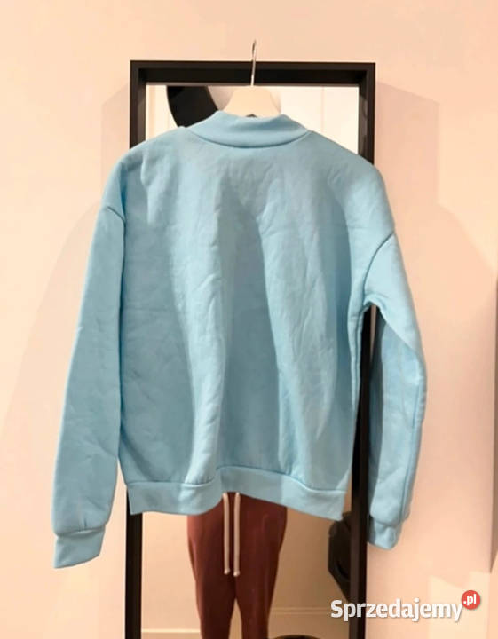 Bluza z logo kpop army BTS w niebieskobiałym