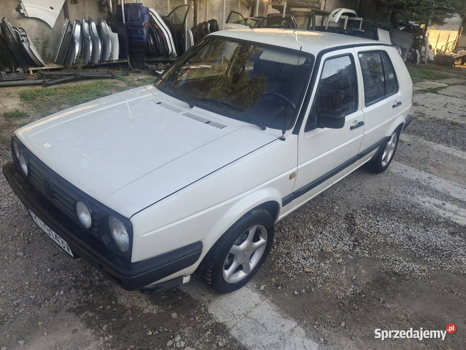 Volkswagen Golf II 16 td 91 podłoga progi stan