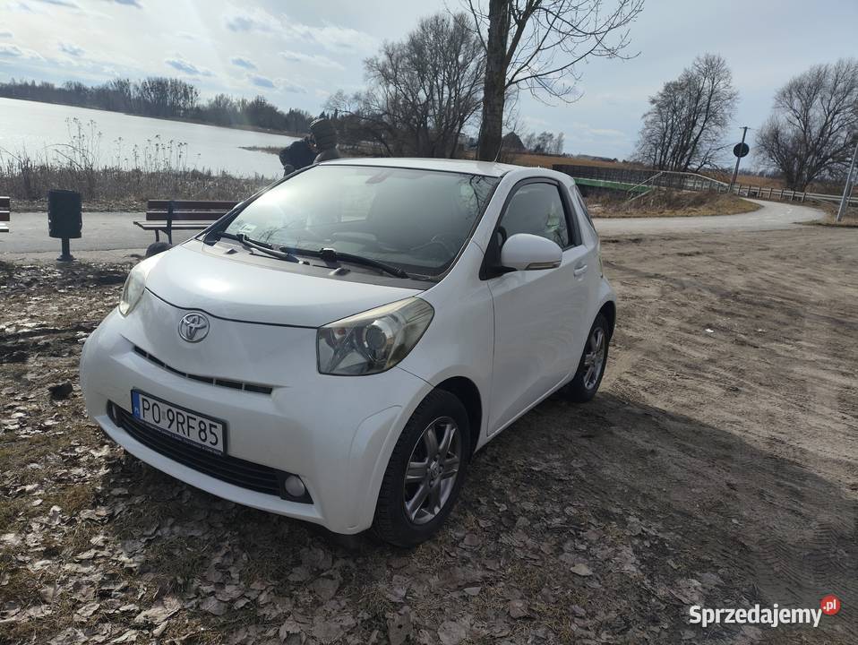 TOYOTA IQ światła przeciwmgielne Środa Wielkopolska