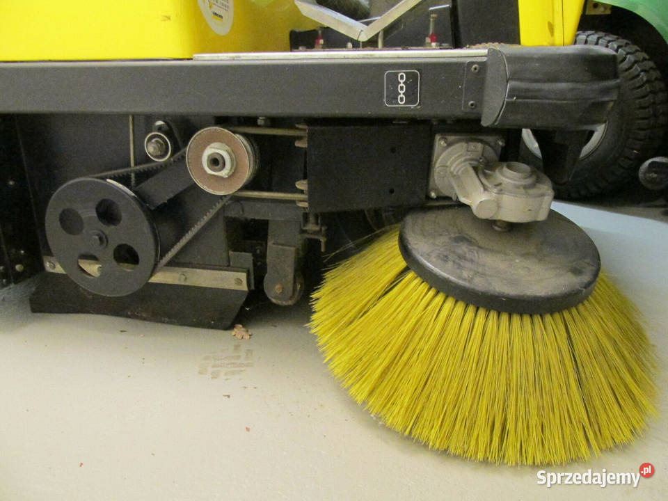 Zamiatarka samojezdna Krcher KMR 1200 BAT Kłobuck