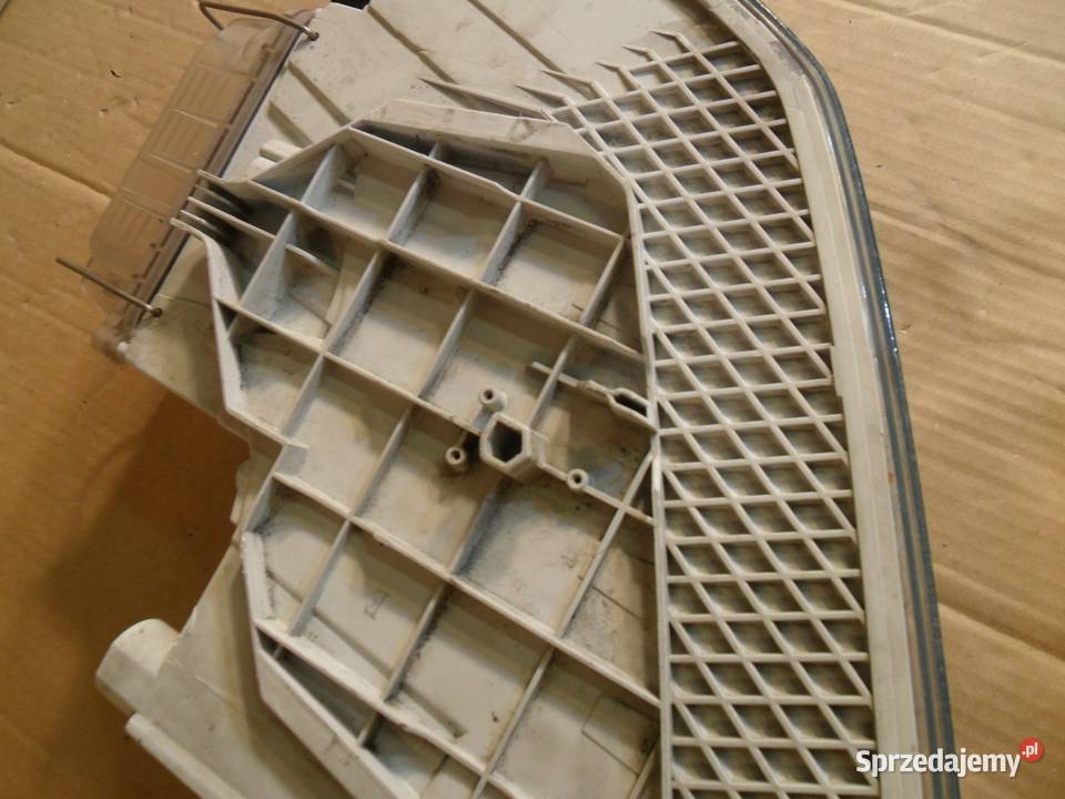 LAMPA PRAWY PRZÓD EU VP4SHX13005CAF SKODA Nowy Tomyśl sprzedam