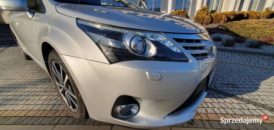 Toyota Avensis Premium 100Oryginał Serwis ASO nieuszkodzony Kowalowa