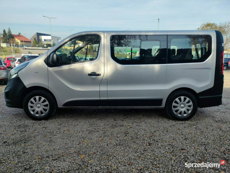 Opel Vivaro 162000 9 osób Super stanModel 2018 Bydgoszcz sprzedam