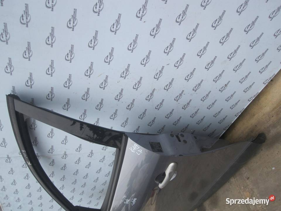 RENAULT MEGANE III 08r drzwi lewe przód