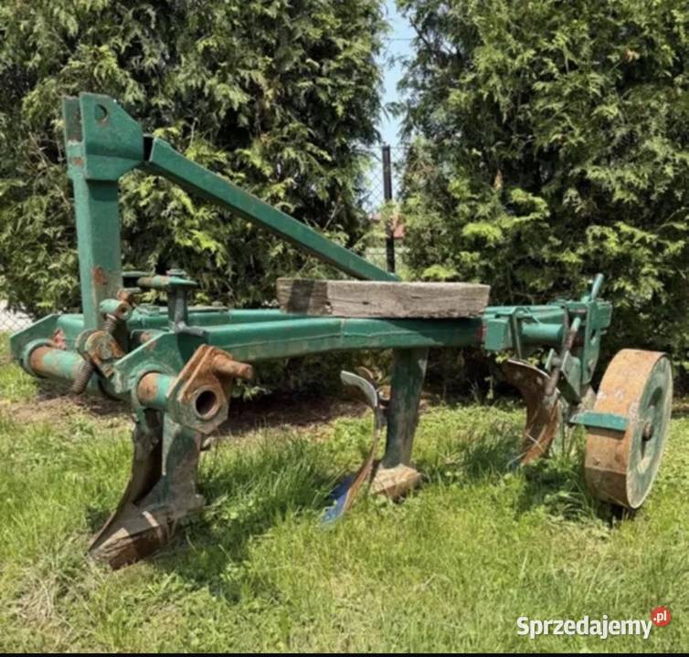 Pług Grudziądzki 3skibowy nieuszkodzony Pługi Dębina Zakrzowska
