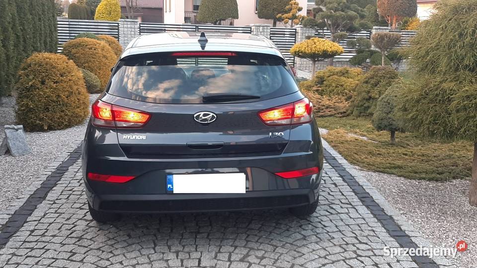 Hyundai i30 15 DPI Benzyna 2022 Śliczny i30