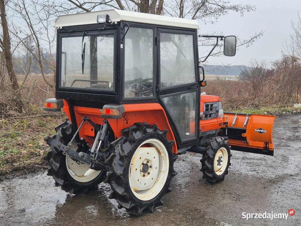 Traktorek KUBOTA GL19D 19 44 Pług 150 Małuszyn