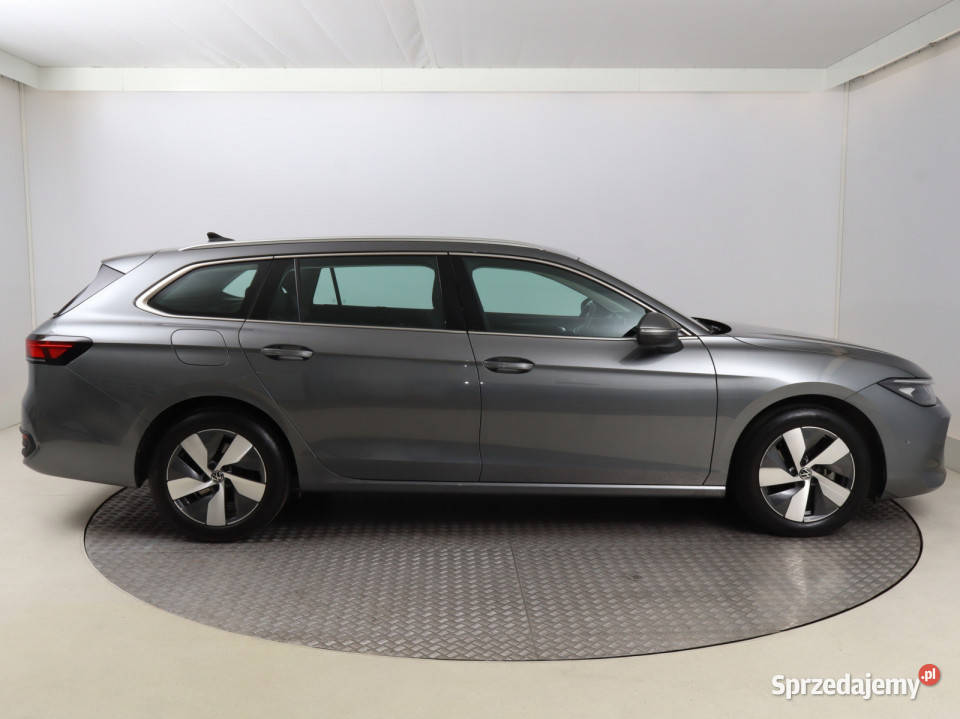 VW Passat 15 eTSI ACT Bielany Wrocławskie