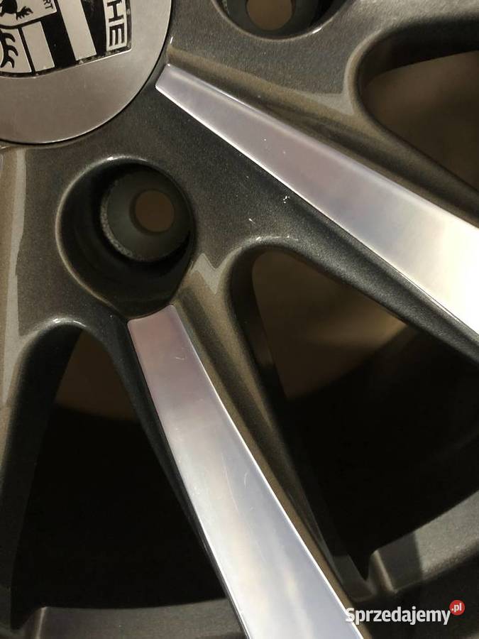 Felga PORSCHE PANAMERA 97036215808 9Jx19 ET60 Gostyń