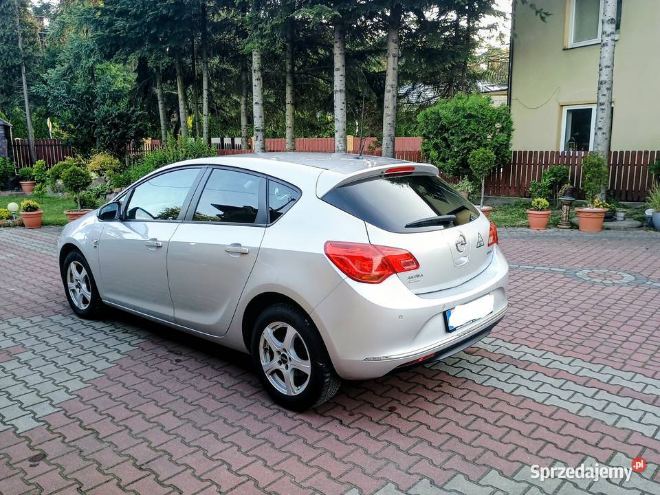 Opel Astra J 14T 140 BENZYNA 2013r lubelskie Łuków