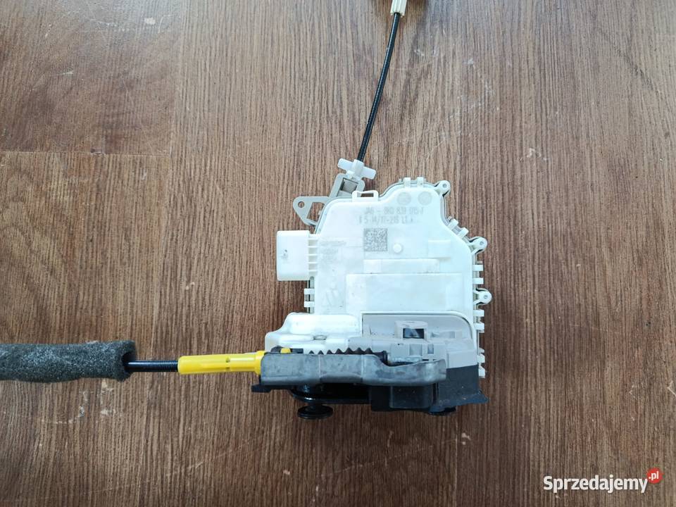 Audi zamek drzwi tylne lewe 45DR 8K0839015B osobowe Zielęcice