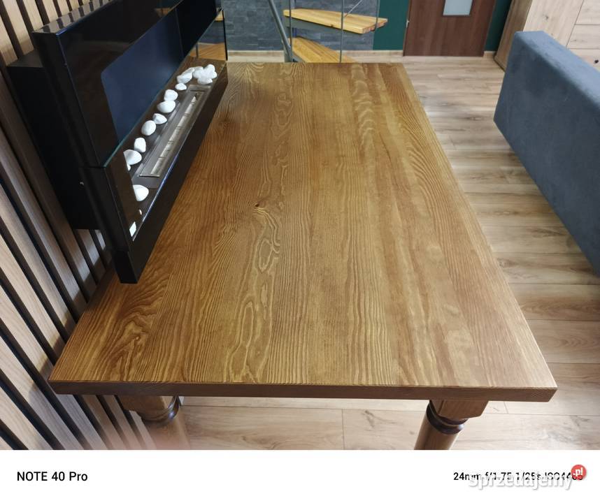 Stół z litego drewna sosnowego z nogami Pogorzela