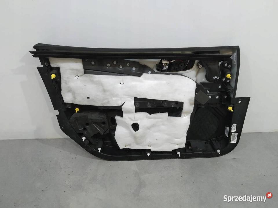 TAPICERKA BOCZEK PRAYW PRZÓD PASAŻERA