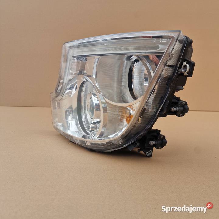 MERCEDES ACTROS MP4 REFLEKTOR LAMPA XENON LED Bieleń sprzedam