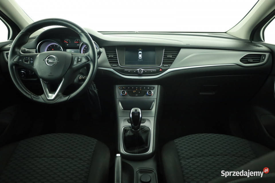 Opel Astra 14 T przyciemniane szyby