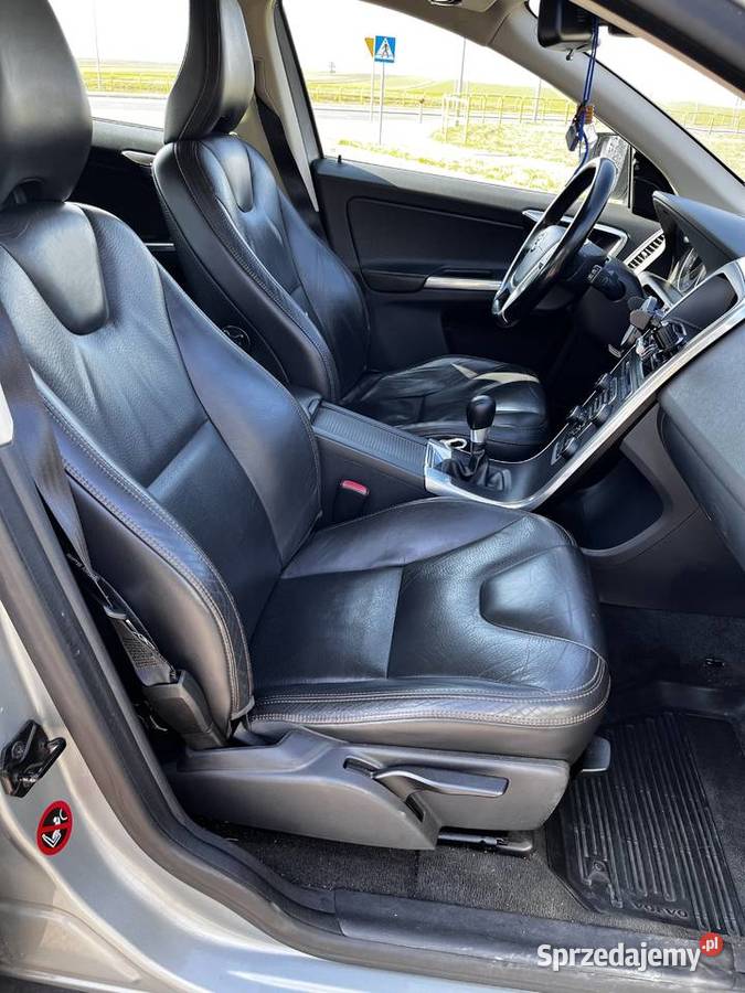 Volvo XC60 D3 Summum Zadbane Serwisowane Gotowe