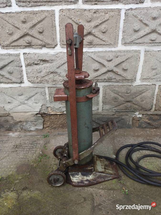 Stara duża towotnica nożna 80 stal żeliwo cięzka Sulmierzyce