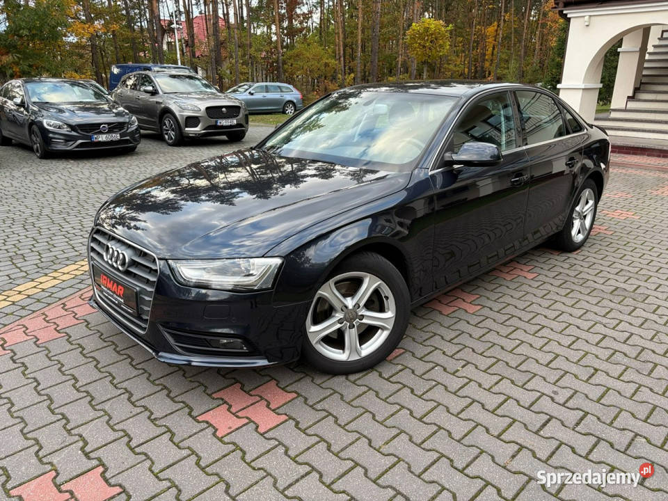 Audi A4 sedan 18 benzyna 170 Xenony Skóry elektryczne lusterka Lipówki sprzedam