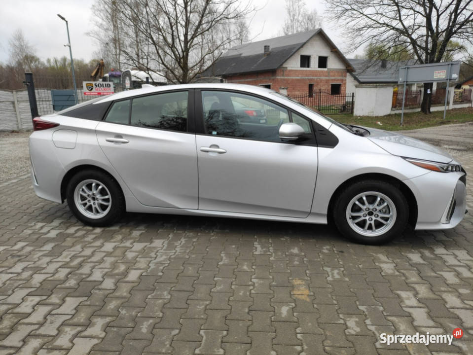 Toyota Prius 44 V 2023