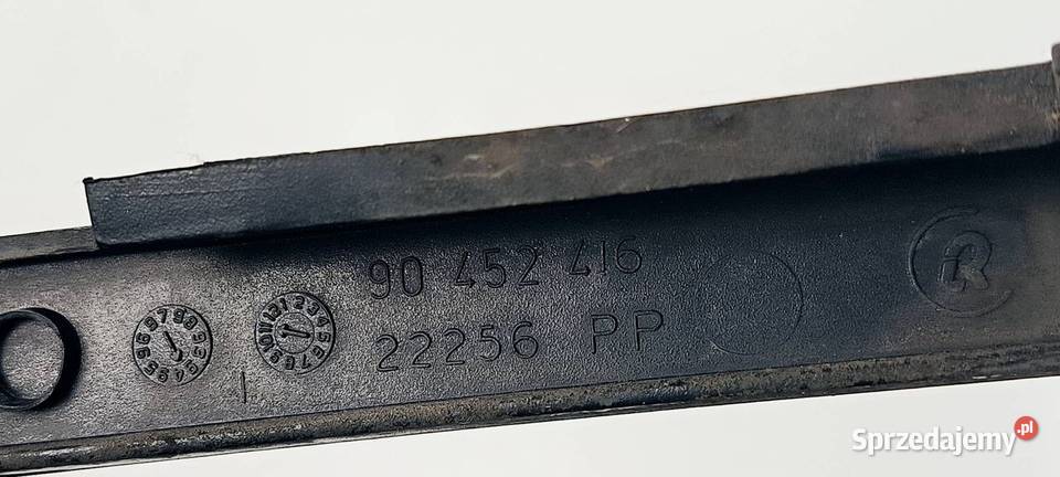GRILL ATRAPA OPEL ASTRA F 90452416 Lipno
