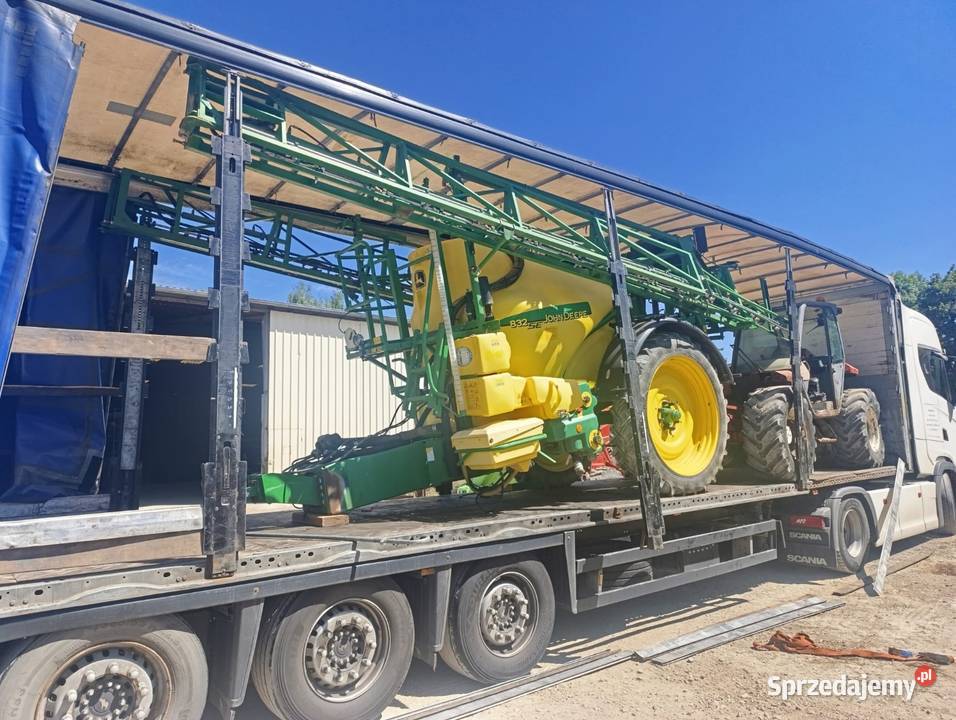 Opryskiwacz John Deere 832 Zbuczyn