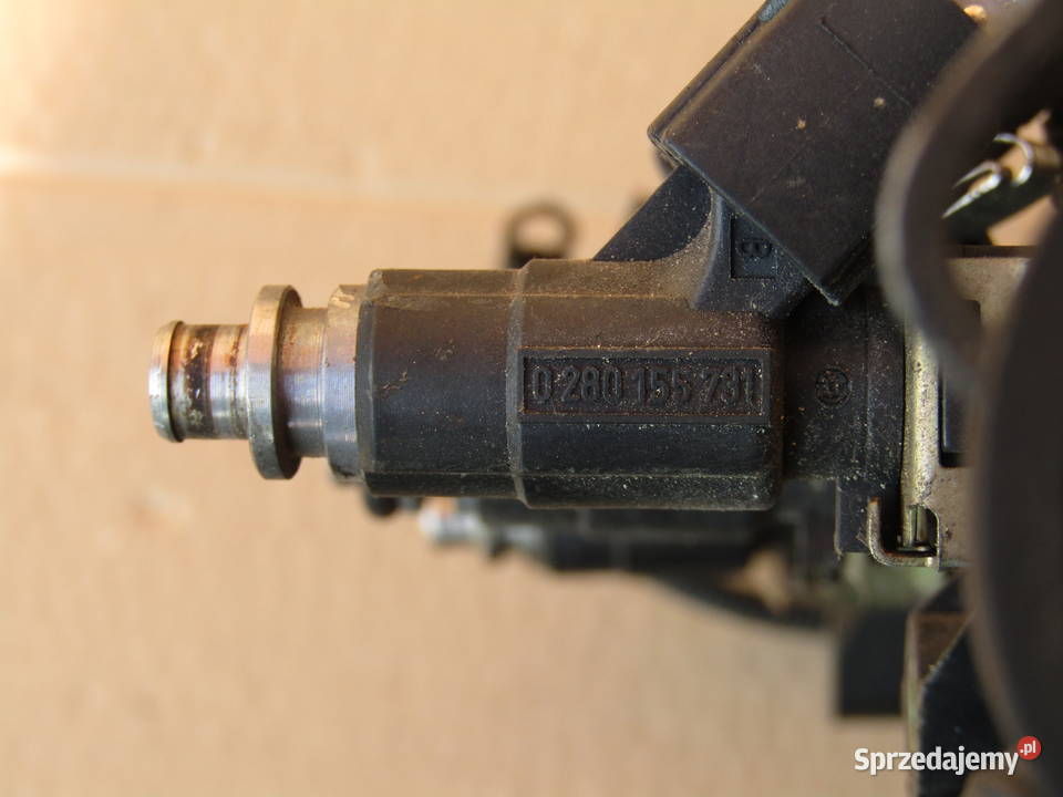 LISTWA WTRYSKOWA VOLKSWAGENSEAT 14 8V 030133319L Mysłaków