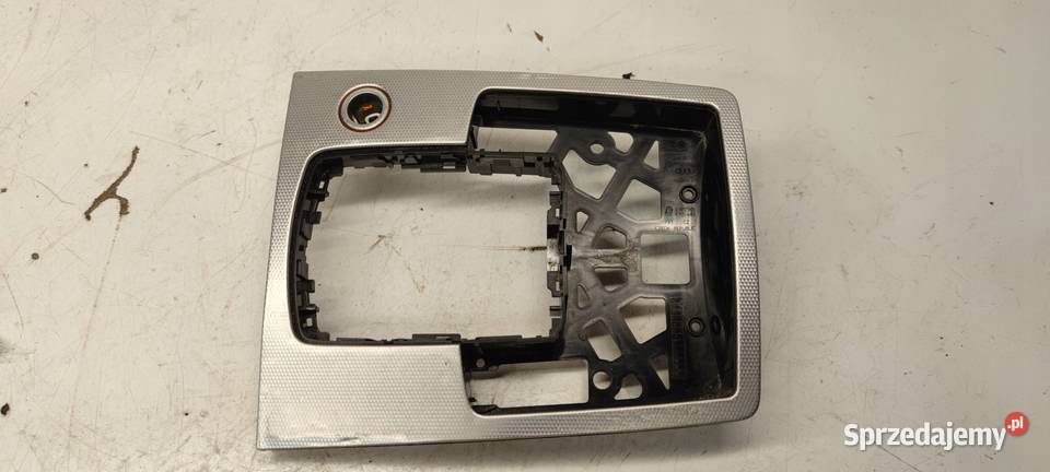 TUNEL ŚRODKOWY DEKOR AUDI Q7 4L 4L0864261 ŁUSKA osobowe śląskie Przystajń