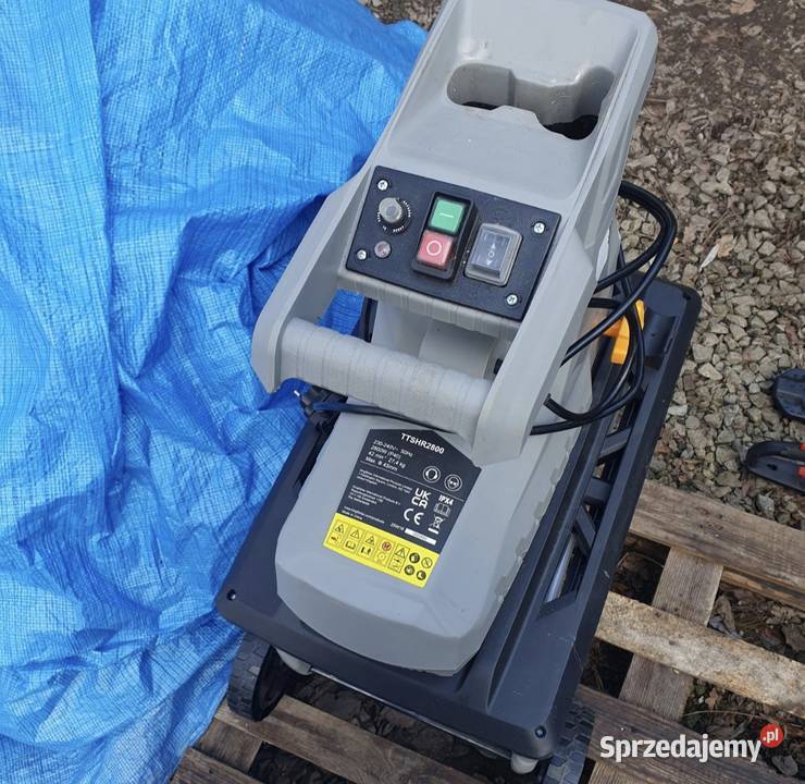 Rozdrabniacz do gałęzi frezowy TITAN Brzesko