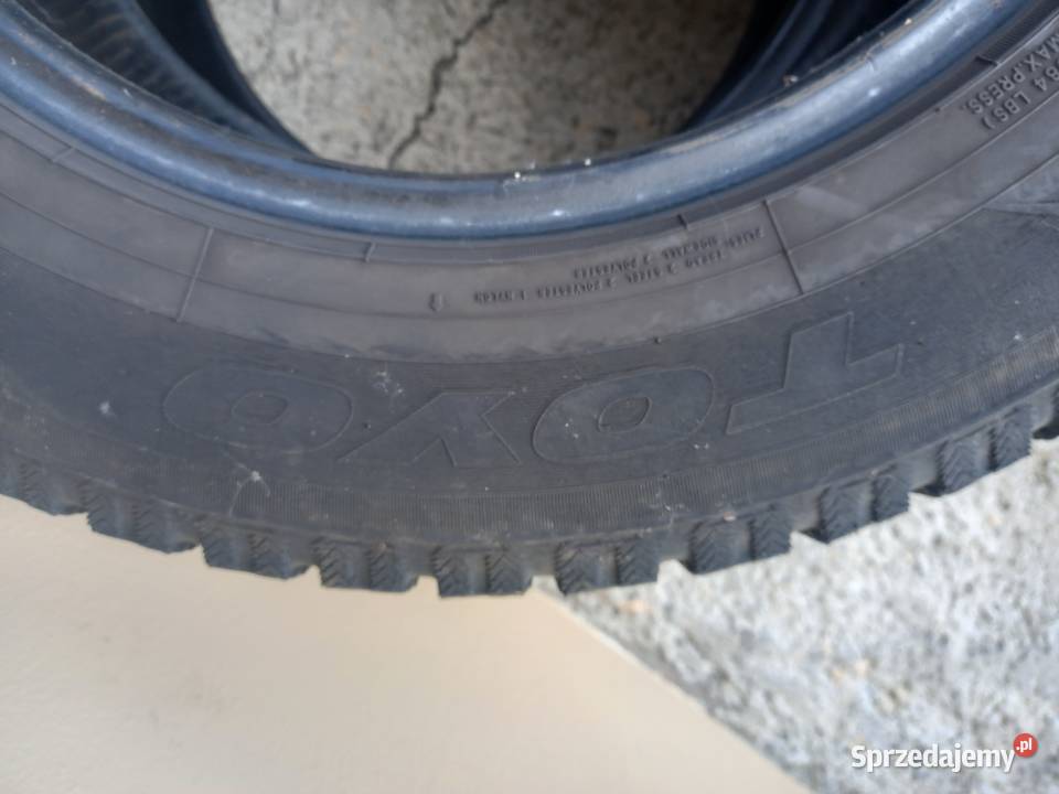 Opony zimowe 2 sztuki TOYO 23565 R17 SUV ŁADNE 2 235 Mniów